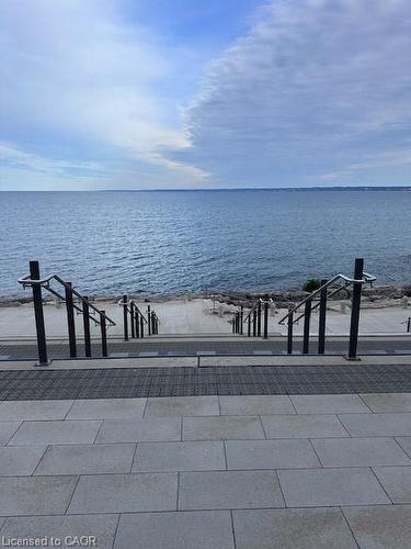 108-2060 Lakeshore Road, Burlington, ON 