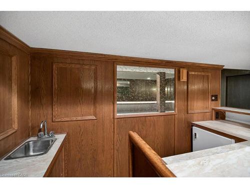 426 East 37Th Street, Hamilton, ON - Indoor Photo Showing Other Room