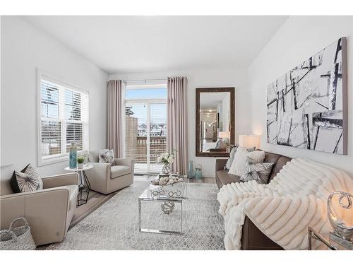22 South Coast Circle, Crystal Beach, ON - Indoor Photo Showing Living Room