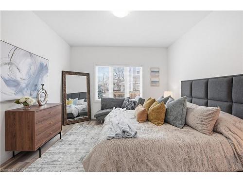22 South Coast Circle, Crystal Beach, ON - Indoor Photo Showing Bedroom