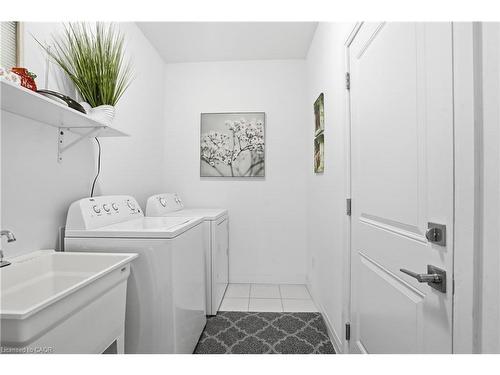 22 South Coast Circle, Crystal Beach, ON - Indoor Photo Showing Laundry Room