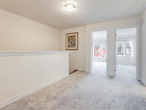 100-166 Deerpath Drive, Guelph, ON - Indoor Photo Showing Other Room