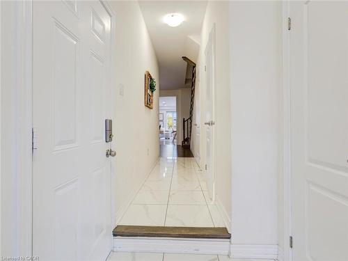 100-166 Deerpath Drive, Guelph, ON - Indoor Photo Showing Other Room