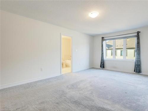 100-166 Deerpath Drive, Guelph, ON - Indoor Photo Showing Other Room