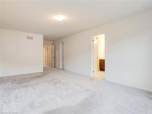 100-166 Deerpath Drive, Guelph, ON - Indoor Photo Showing Other Room