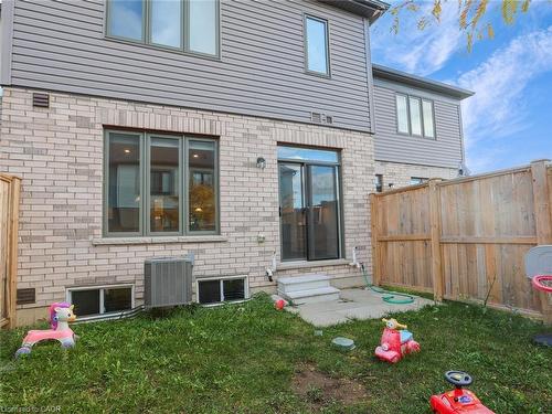 100-166 Deerpath Drive, Guelph, ON - Outdoor With Exterior