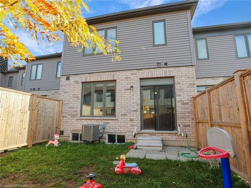 100-166 Deerpath Drive, Guelph, ON - Outdoor With Exterior