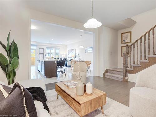 100-166 Deerpath Drive, Guelph, ON - Indoor Photo Showing Living Room