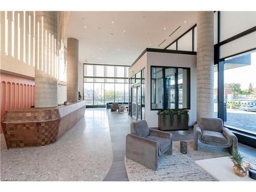 911-25 Wellington Street S, Kitchener, ON - Indoor Photo Showing Other Room