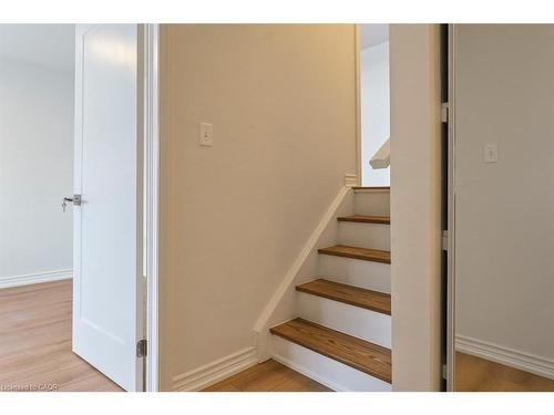 202-250 Montmorency Drive, Hamilton, ON - Indoor Photo Showing Other Room