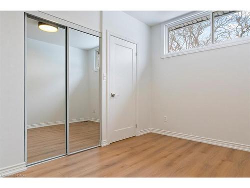 202-250 Montmorency Drive, Hamilton, ON - Indoor Photo Showing Other Room