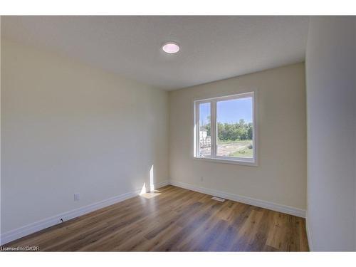 128 Pugh Street, Milverton, ON - Indoor Photo Showing Other Room