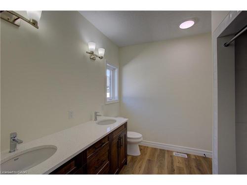 128 Pugh Street, Milverton, ON - Indoor Photo Showing Bathroom