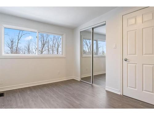 212-250 Montmorency Drive, Hamilton, ON - Indoor Photo Showing Other Room