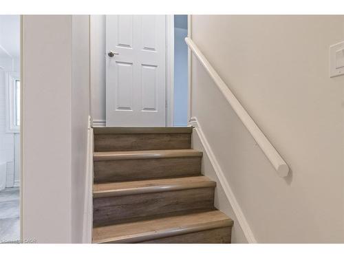 212-250 Montmorency Drive, Hamilton, ON - Indoor Photo Showing Other Room