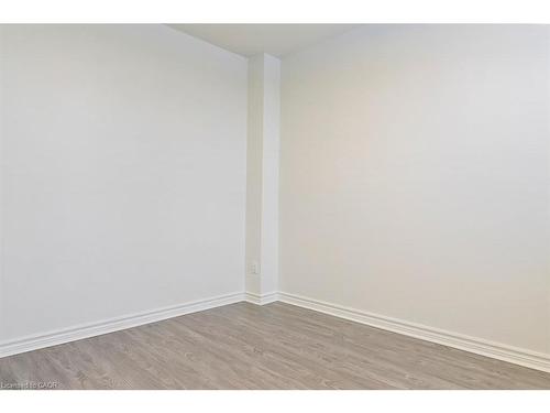 212-250 Montmorency Drive, Hamilton, ON - Indoor Photo Showing Other Room