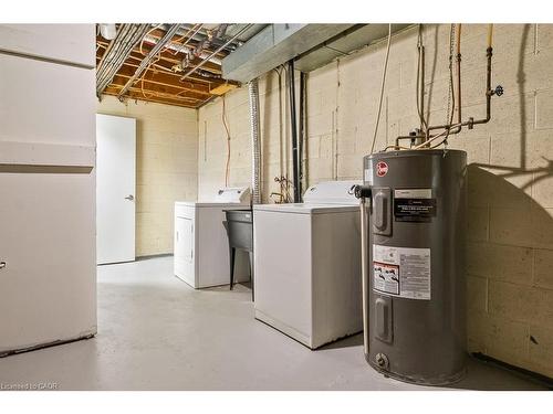 212-250 Montmorency Drive, Hamilton, ON - Indoor Photo Showing Laundry Room