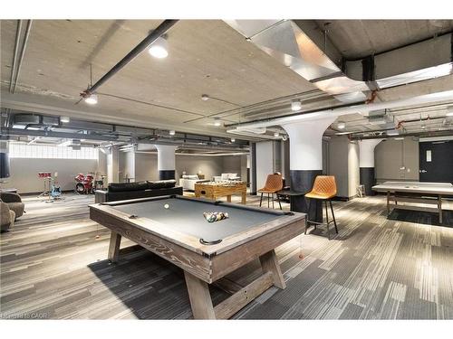 221-120 Huron Street, Guelph, ON - Indoor Photo Showing Other Room