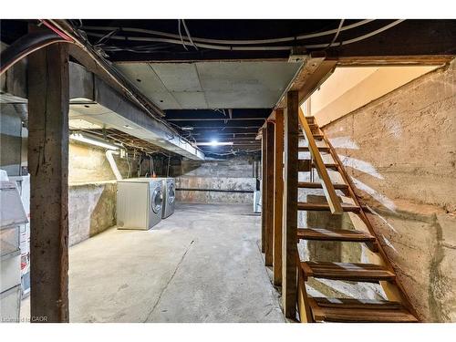 73 Albany Avenue, Hamilton, ON - Indoor Photo Showing Other Room