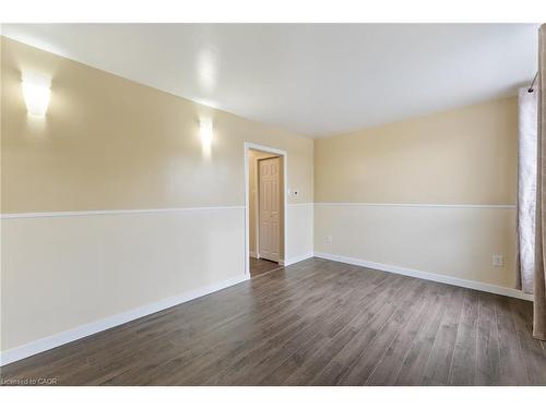 73 Albany Avenue, Hamilton, ON - Indoor Photo Showing Other Room