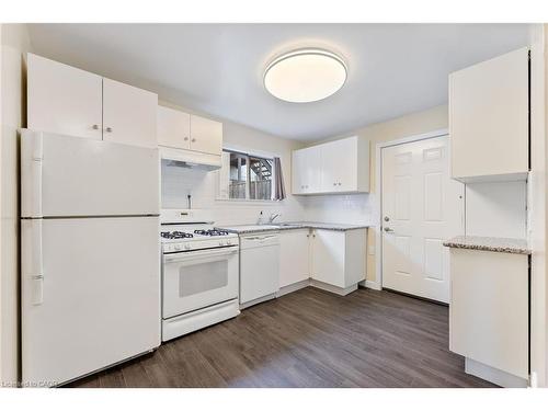 73 Albany Avenue, Hamilton, ON - Indoor Photo Showing Kitchen