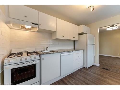 73 Albany Avenue, Hamilton, ON - Indoor Photo Showing Kitchen