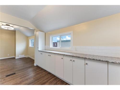 73 Albany Avenue, Hamilton, ON - Indoor