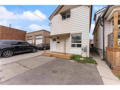 73 Albany Avenue, Hamilton, ON - Outdoor