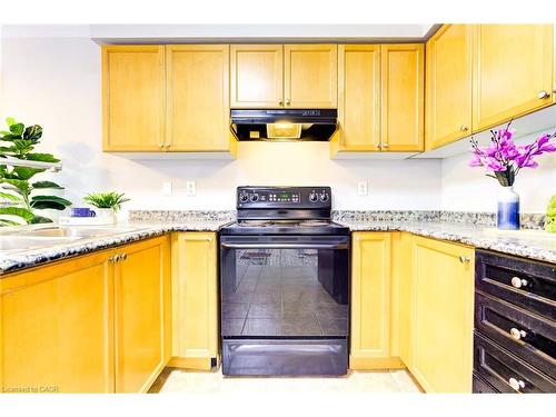 57 Garth Massey Drive, Cambridge, ON - Indoor Photo Showing Kitchen