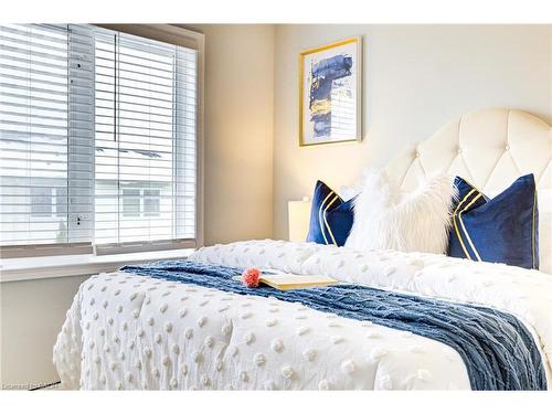 57 Garth Massey Drive, Cambridge, ON - Indoor Photo Showing Bedroom