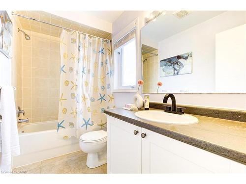 57 Garth Massey Drive, Cambridge, ON - Indoor Photo Showing Bathroom