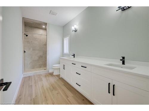 117 Pugh Street, Milverton, ON - Indoor Photo Showing Bathroom