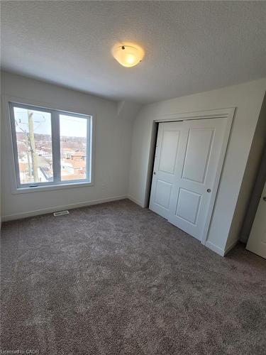 9-405 Myers Road, Cambridge, ON - Indoor Photo Showing Other Room