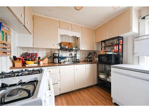 6 Howard Street, Hagersville, ON - Indoor Photo Showing Kitchen