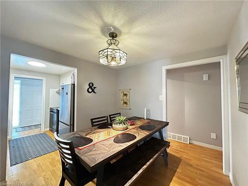 62 Lewis Crescent, Kitchener, ON - Indoor Photo Showing Dining Room