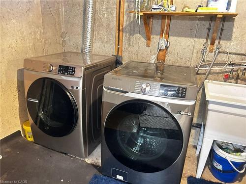 62 Lewis Crescent, Kitchener, ON - Indoor Photo Showing Laundry Room
