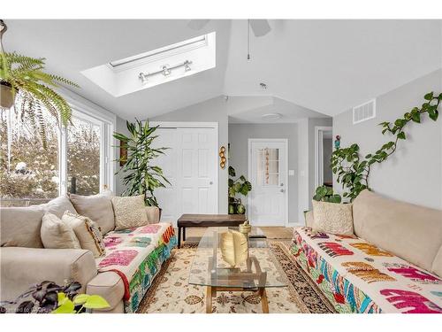 62 Lewis Crescent, Kitchener, ON - Indoor