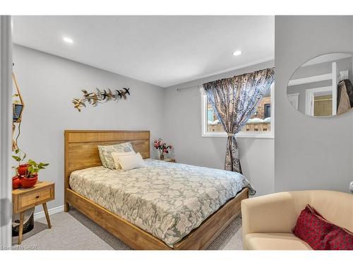 62 Lewis Crescent, Kitchener, ON - Indoor Photo Showing Bedroom