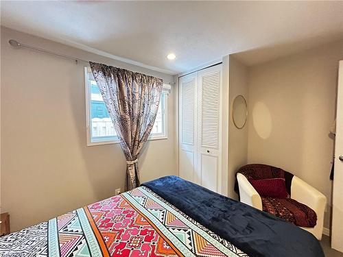 62 Lewis Crescent, Kitchener, ON - Indoor Photo Showing Bedroom