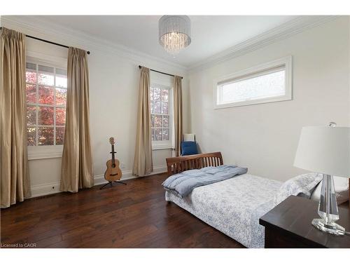 2073 Deramore Drive, Oakville, ON - Indoor Photo Showing Bedroom