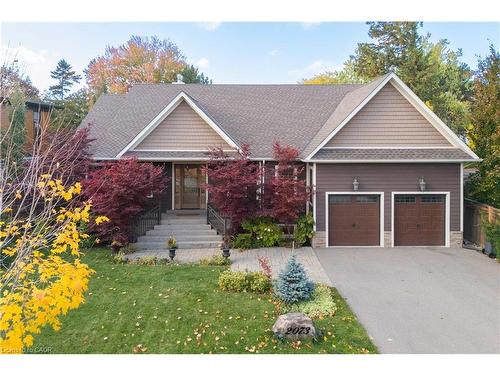 2073 Deramore Drive, Oakville, ON - Outdoor