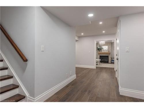 2073 Deramore Drive, Oakville, ON - Indoor Photo Showing Other Room