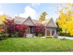 2073 Deramore Drive  Oakville, ON L6J 2P7