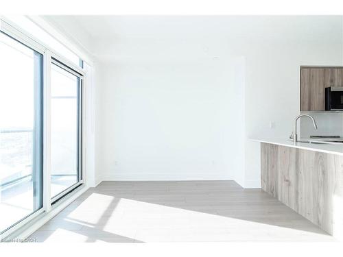 2114-25 Wellington Street S, Kitchener, ON - Indoor