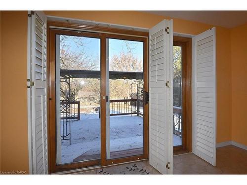 689 Penny Lane, Burlington, ON - Indoor Photo Showing Other Room