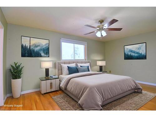 689 Penny Lane, Burlington, ON - Indoor Photo Showing Bedroom