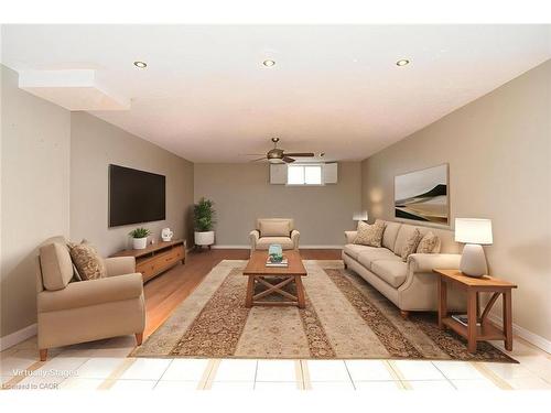689 Penny Lane, Burlington, ON - Indoor Photo Showing Living Room
