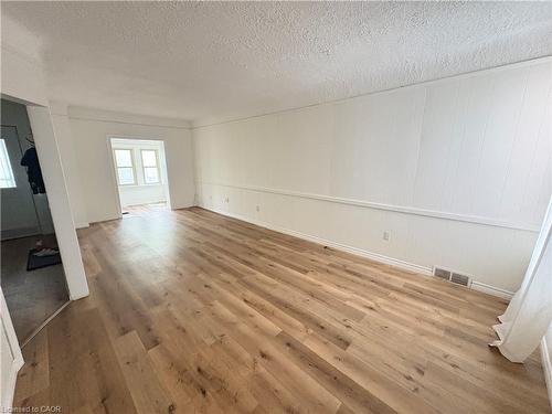 281 Wentworth Street N, Hamilton, ON - Indoor Photo Showing Other Room