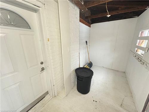 281 Wentworth Street N, Hamilton, ON - Indoor