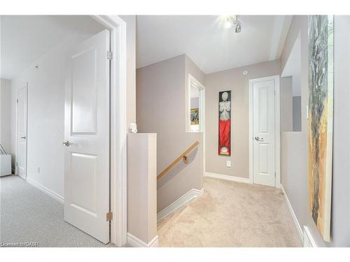 7 Glory Hill Road, St. Catharines, ON - Indoor Photo Showing Other Room